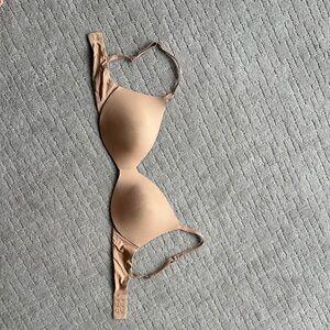 SKIMS Tan Seamless Bra